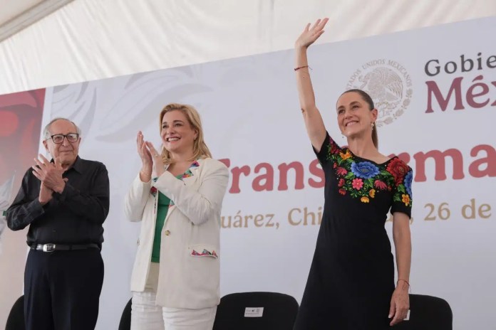 Sheinbaum llega a Chihuahua y se reúne brevemente con Maru Campos